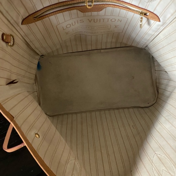 Louis Vuitton Neverfull MM - Picture 6 of 8